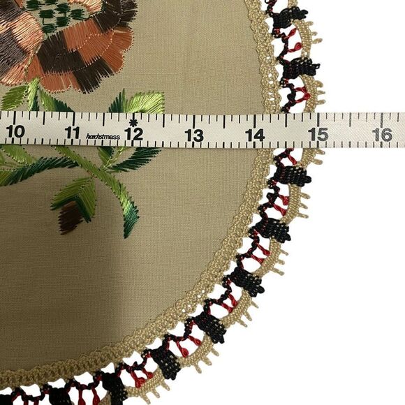 Crochet Trim Centerpiece Doily Vintage Needlepoint Embroidered - Picture 6 of 7